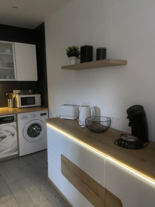 Gite Comme Chez Soi Ducey Les Cheris Εξωτερικό φωτογραφία